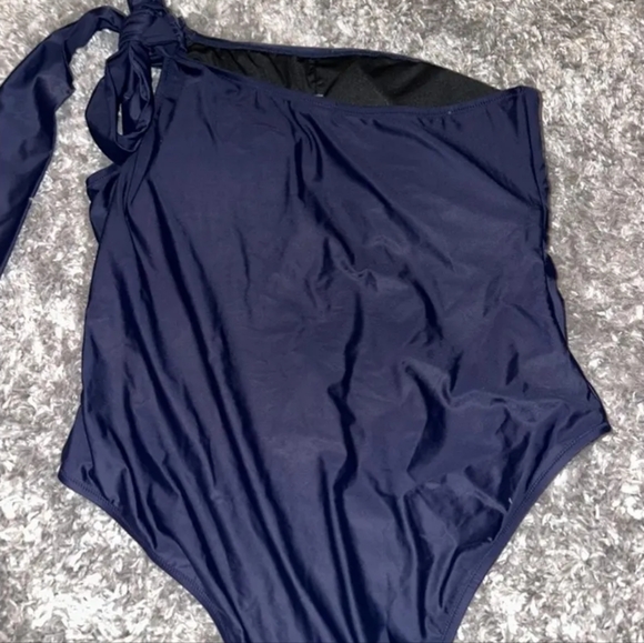 NWT J. Crew Bow-Tie- One-Shoulder One Piece Swimsuit Size 22 Plus Size - Picture 5 of 5